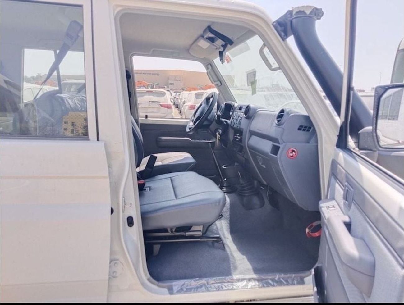 تويوتا لاند كروزر 70 TOYOTA LAND CRUISER LC76 4.2D MT MY2025 (LHD)