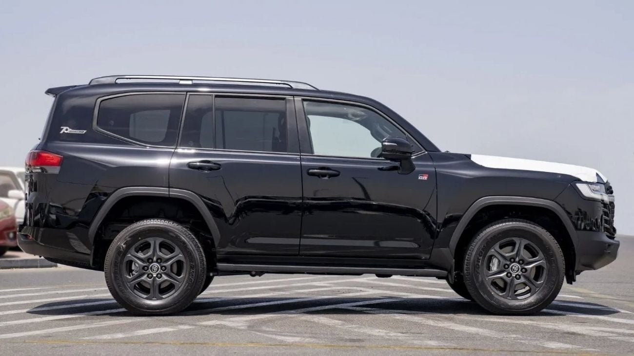 تويوتا لاند كروزر GR-S