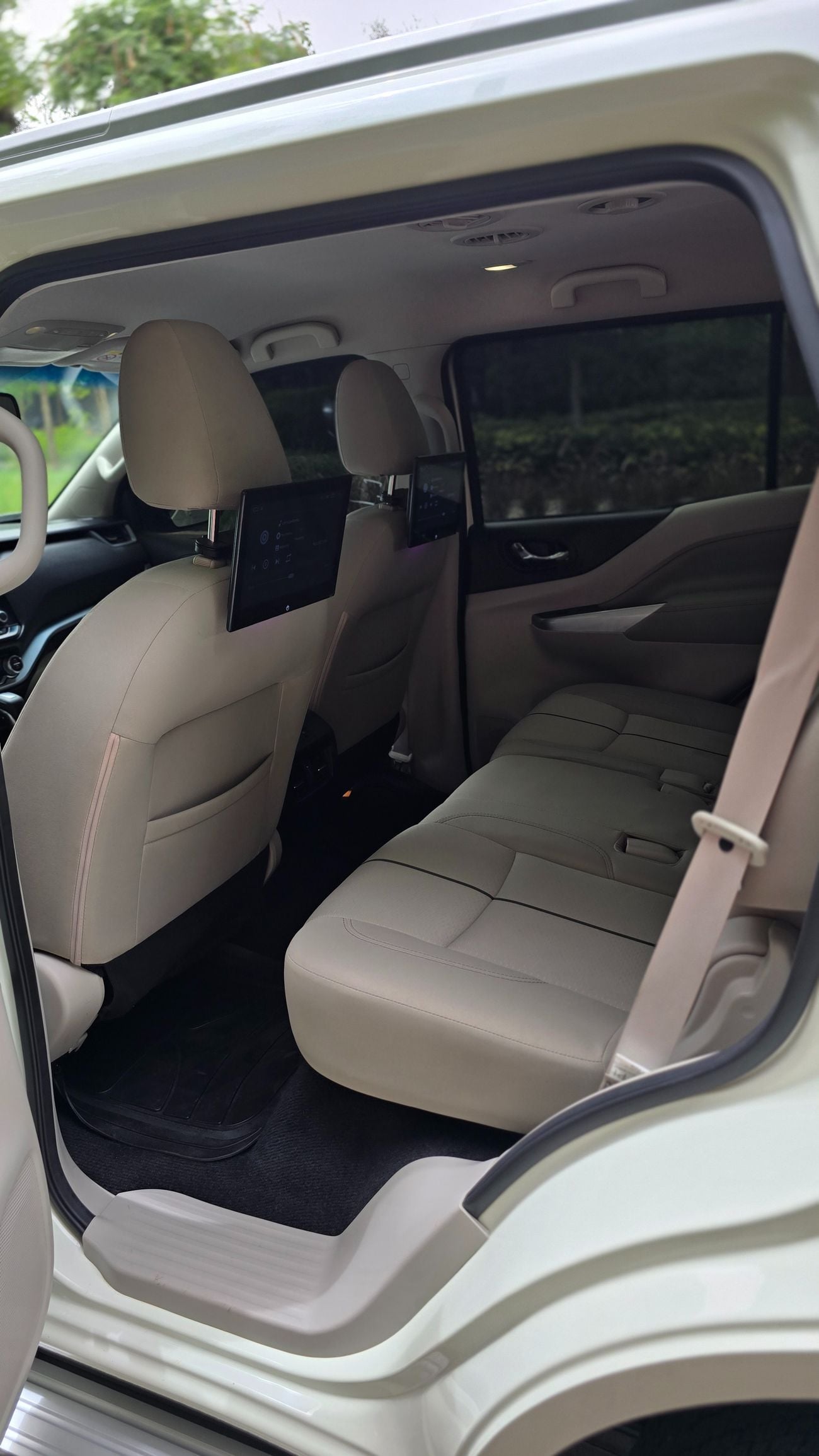 نيسان إكستيرا Titanium 2.5L 4WD