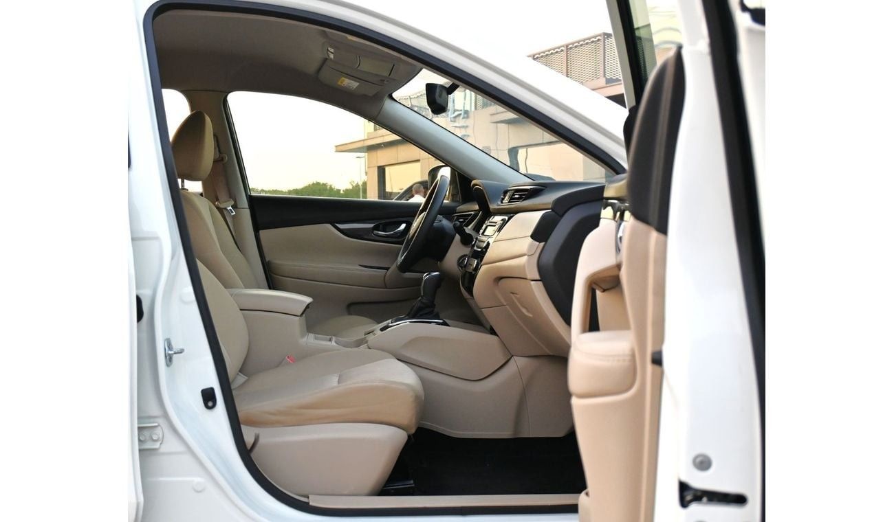 Nissan XTrail Nissan X-Trail 2018 GCC in excellent condition, inside and out