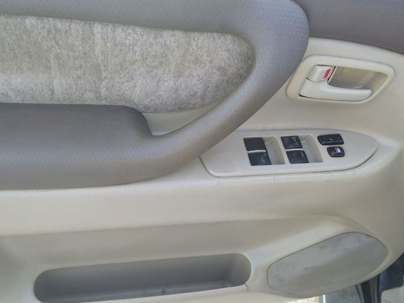 تويوتا لاند كروزر تويوتا لاندكروزر ٢٠٠٠ جي سي سي