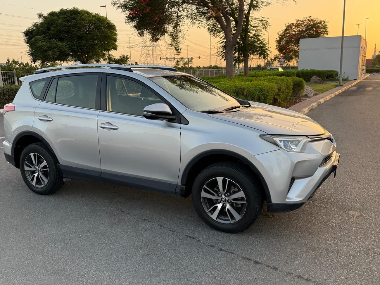 Toyota RAV4 EX 2.5L