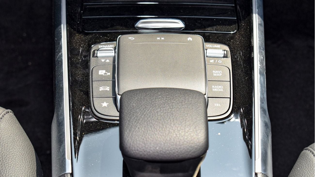 Mercedes-Benz EQB 260