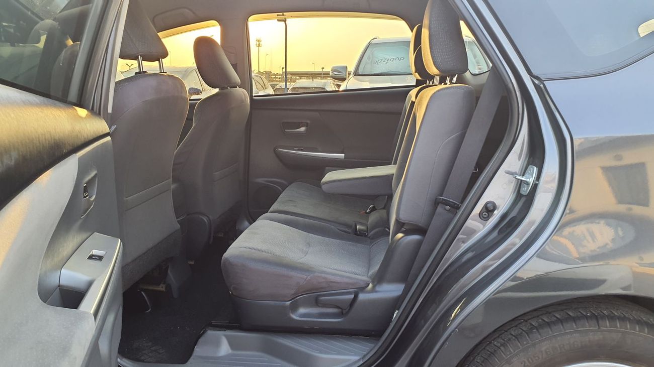 Toyota Prius+ Toyota Prius 2014 – Hybrid Efficiency | Grey