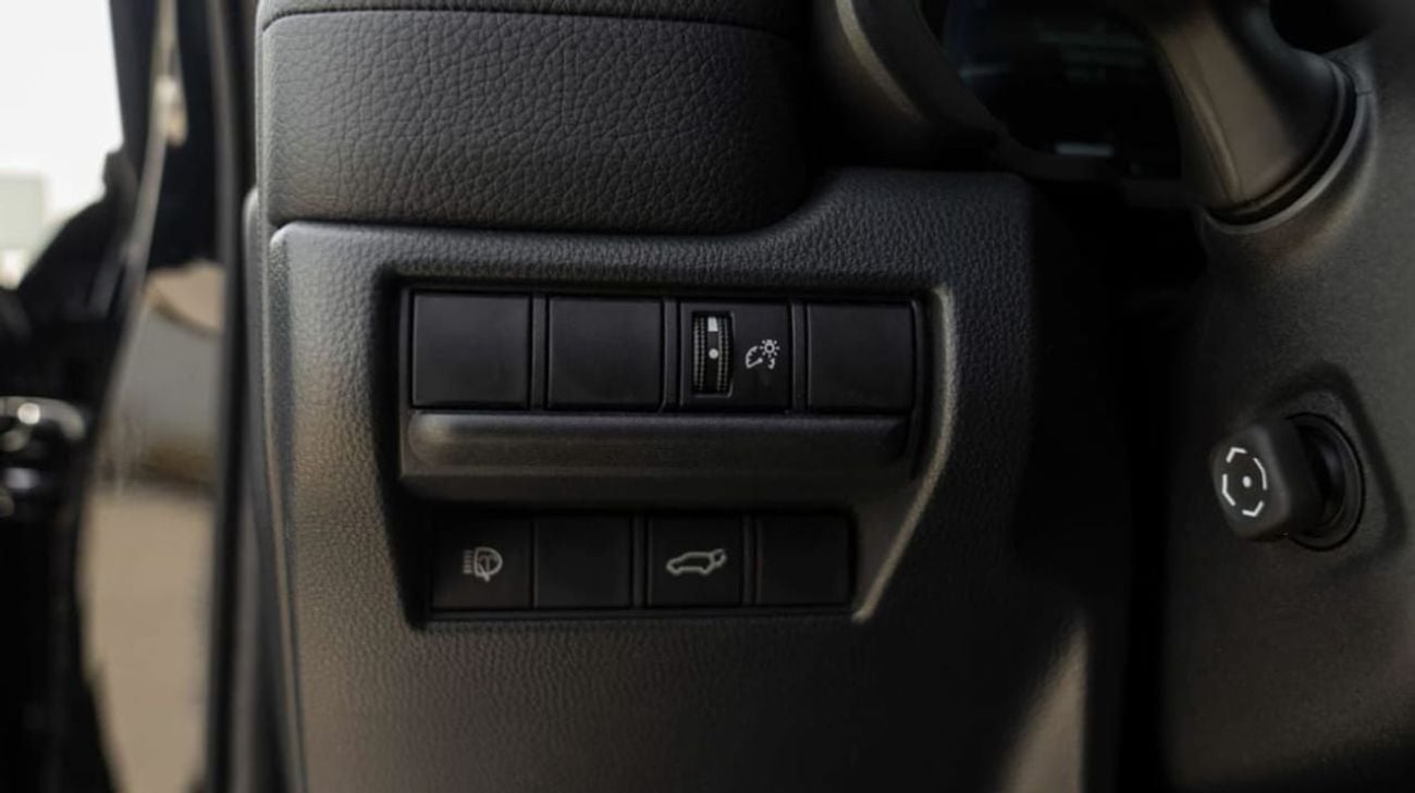 تويوتا برادو Toyota Prado Premium  2.8L Diesel MY2025