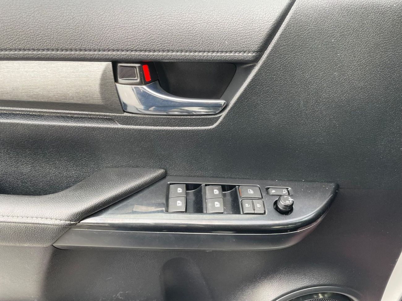 Toyota Hilux ADV 4.0L 2022 TOYOTA HILUX ADVENTURE 4.0 | FULL OPTION | GCC