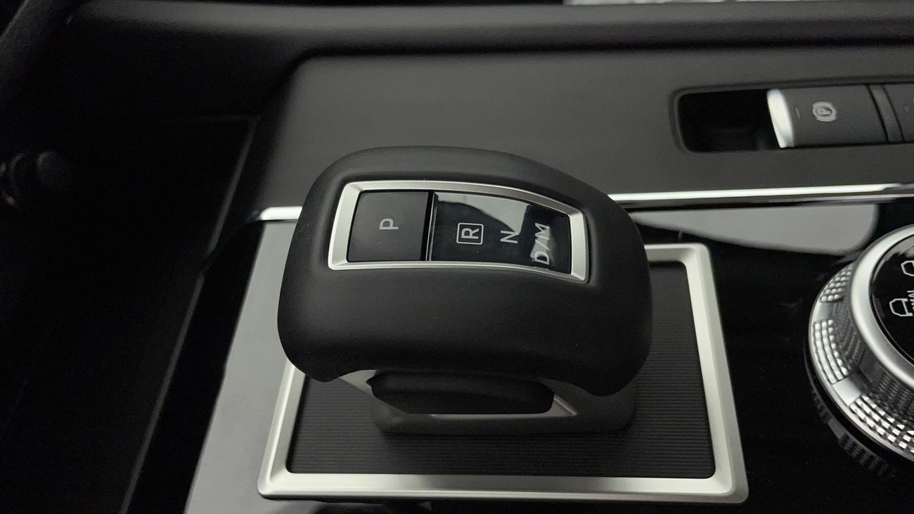 ميتسوبيشي آوتلاندر H/L SYNTHETIC LEATHER SEATS WITH SUNROOF 2.5 | بدون دفعة مقدمة | اختبار القيادة في المنزل