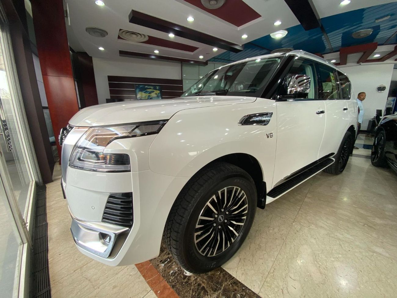 Nissan Patrol LE Platinum 5.6L BRAND NEW GCC SPEC UNDER WARRANTY