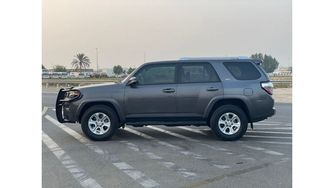 Toyota 4Runner “Offer”2018 Toyota 4Runner SR5 Premium -7 Seater - 4L V6 - UAE PASS