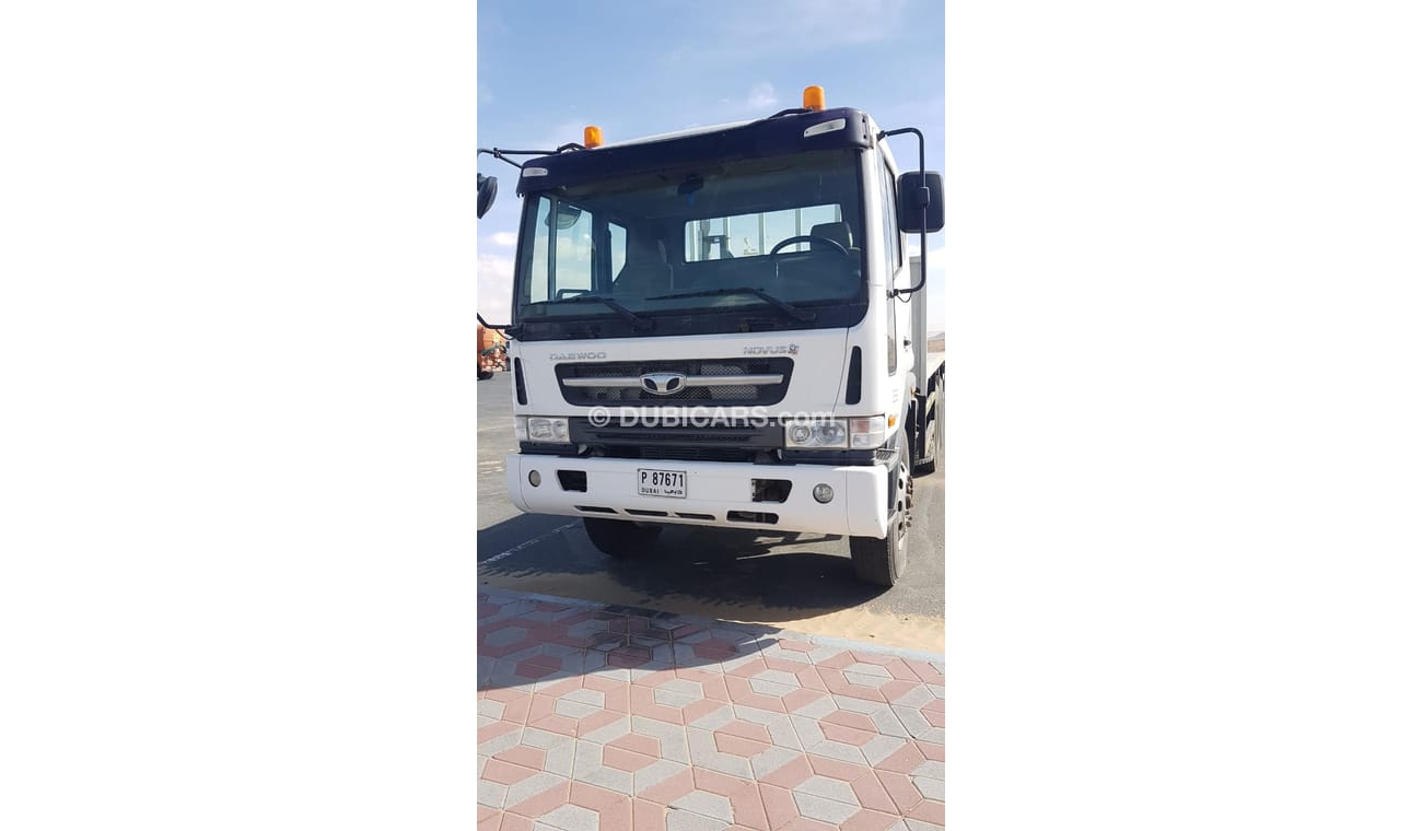 Tata Novus Daewoo 4034 Novus 40 ton Truck,Model:2014.Only done 60000 km