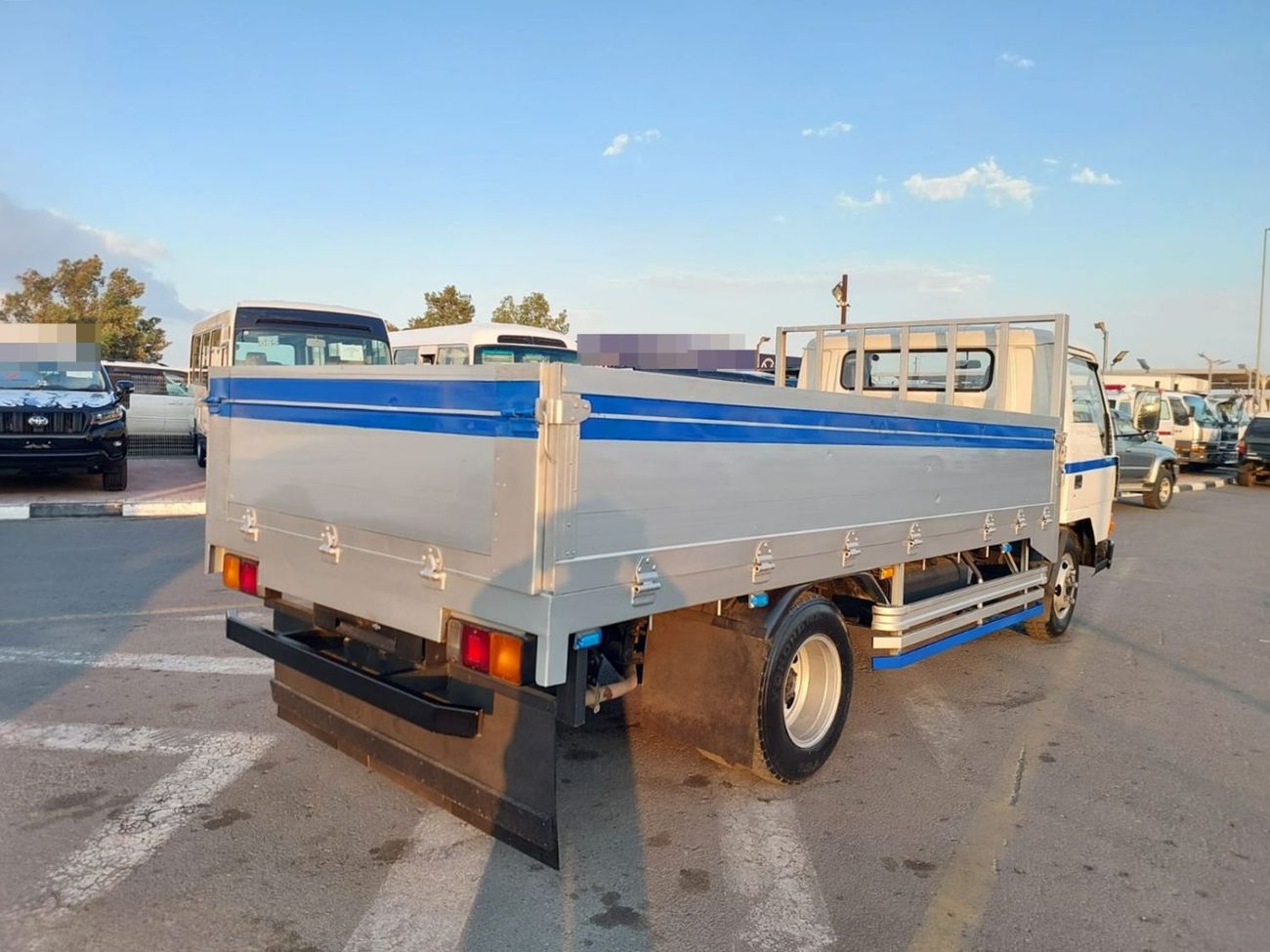 ميتسوبيشي فوسو كانتير MITSUBISHI CANTER TRUCK RHD 1989 MODEL 4.2 L DIESEL MANUAL(PM22881)