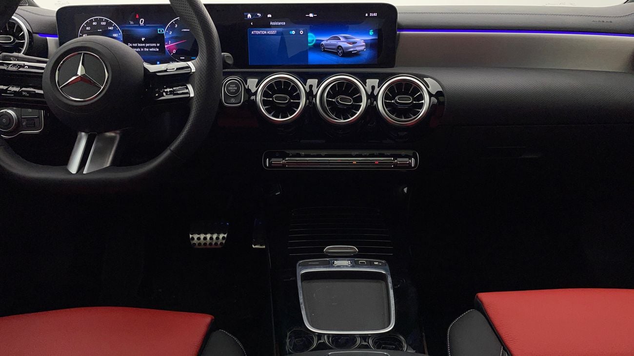 مرسيدس بنز CLA 250 PREMIUM PLUS AMG 2 | بدون دفعة مقدمة | اختبار القيادة في المنزل