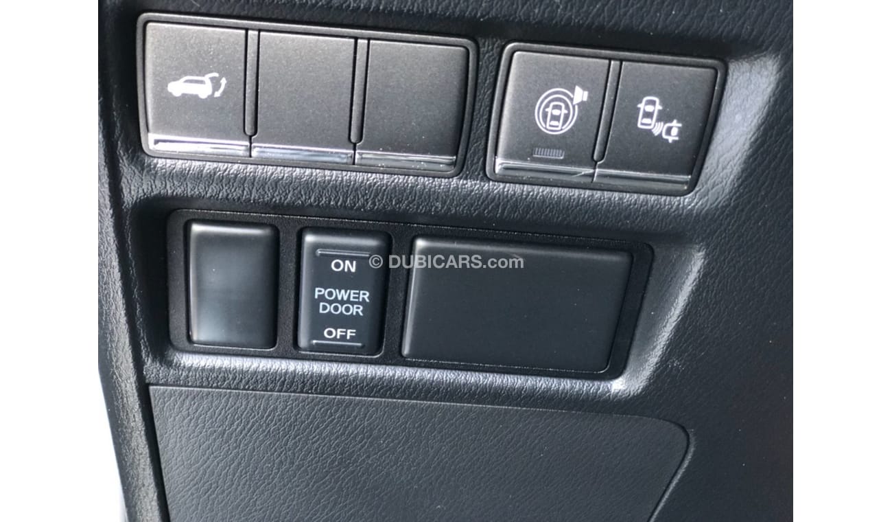 Infiniti QX80 MODEL 2015 GCC CAR PERFECT CONDITION INSIDE AND OUTSIDE FULL OPTION PANORAMIC ROOF LEATHER SEATS