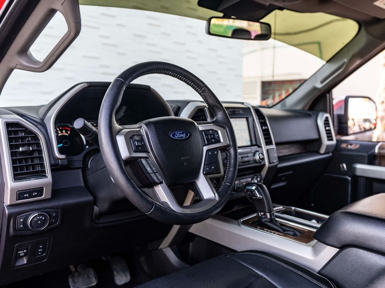 Ford F-150 LARIAT