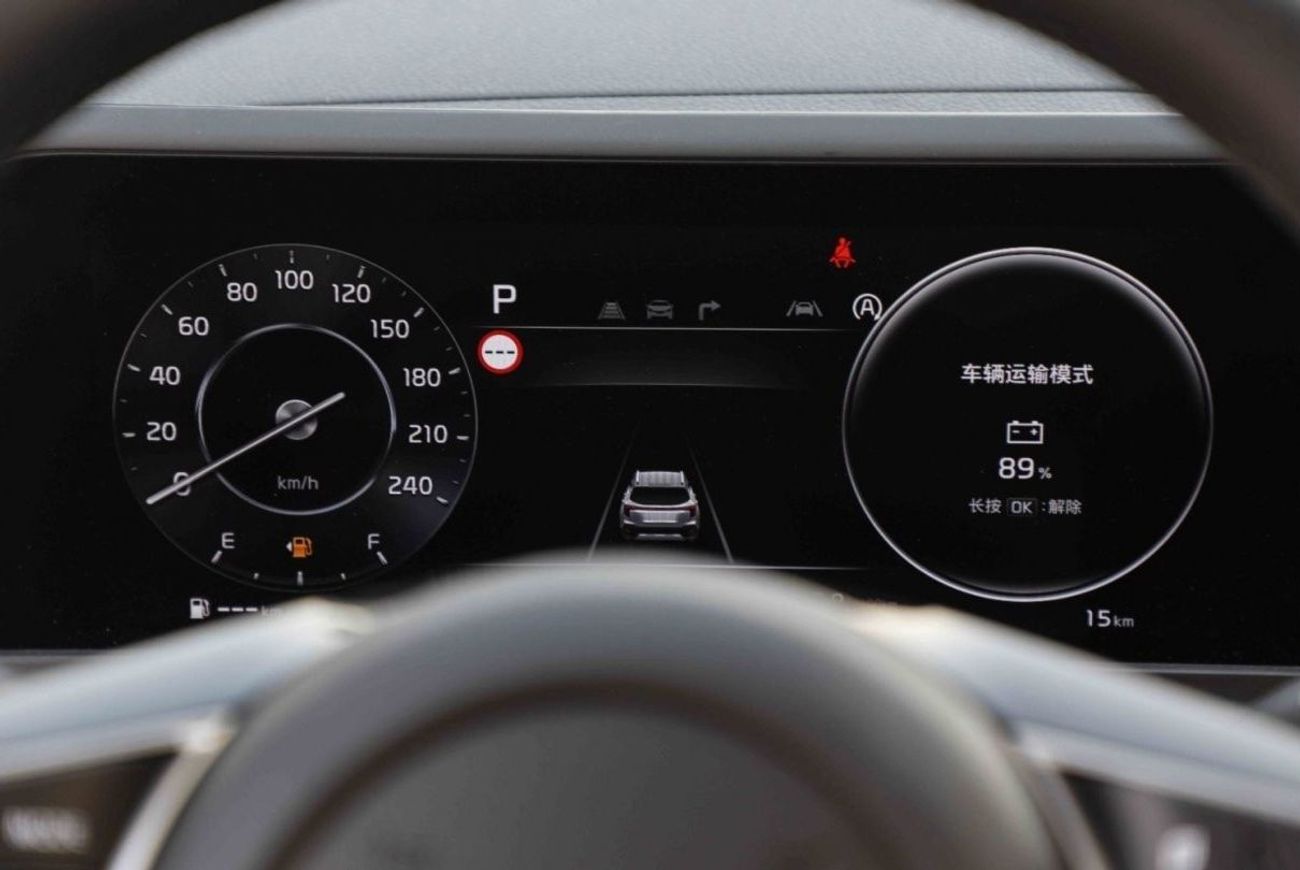 Kia Seltos 2024 KIA SELTOS 1.5 DELUXE - Grey inside Black | Export Only