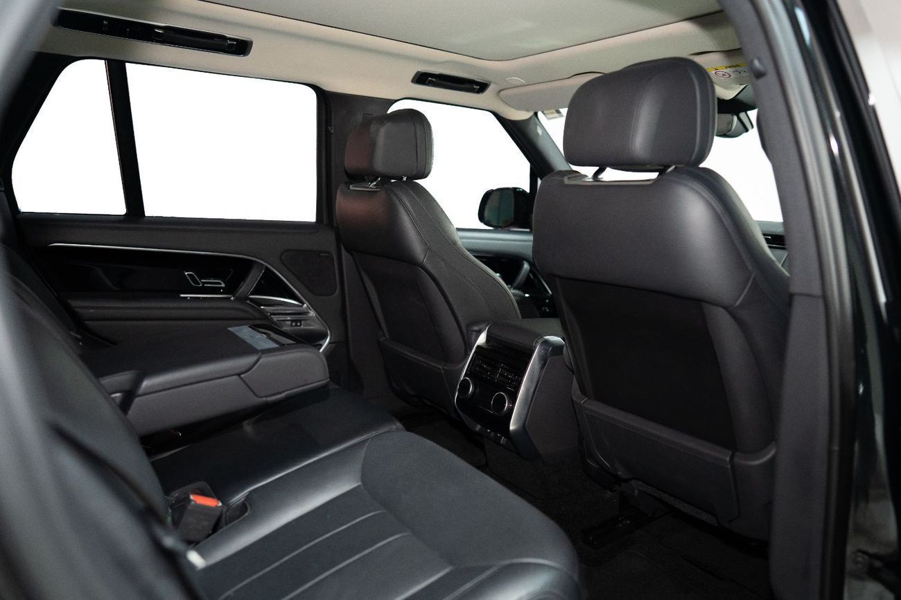 Land Rover Range Rover SE P530 4.4L 2023 ‏RANGE ROVER VOUGE SE P530 | MERIDIAN SURROUND SOUND SYSTEM | CRUISE CONTROL / LIM