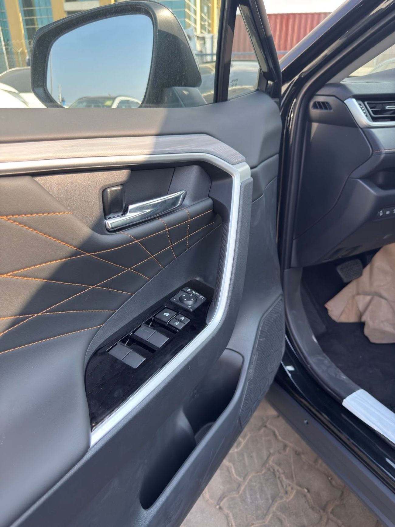 تويوتا راف ٤ 2.5L HEV 4WD Elite Plus