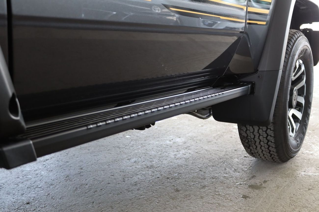 Toyota Land Cruiser 70 GRJ 71 4.0 V6 AUTOMATIC DIFF LOCK **EXPORT ONLY**التصدير فقط خارج الخليج**