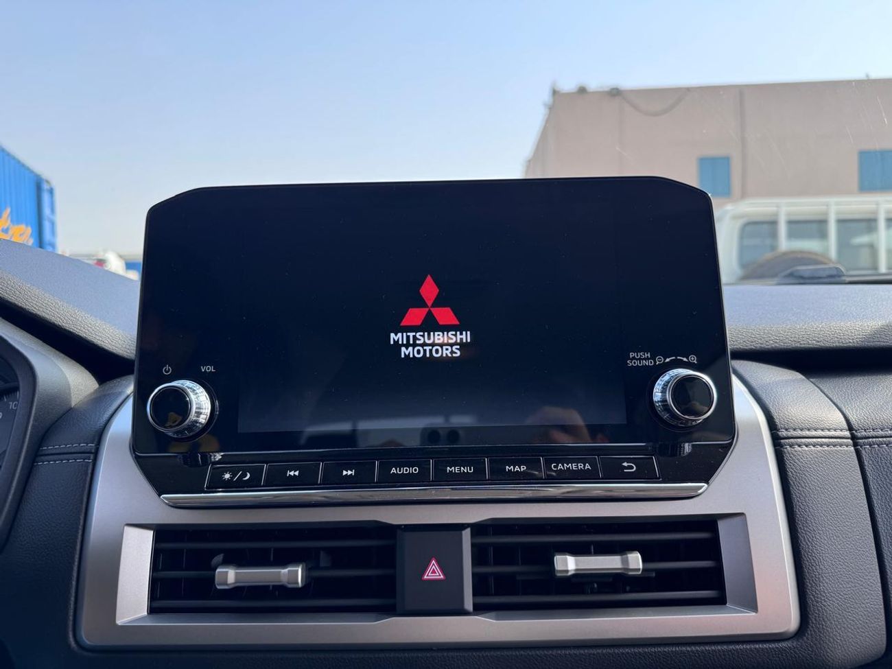 Mitsubishi L200 MITSUBISHI L200 Petrol Double Cabin 4WD 5MT 2.5L GLX -FULL OPTION_Grey