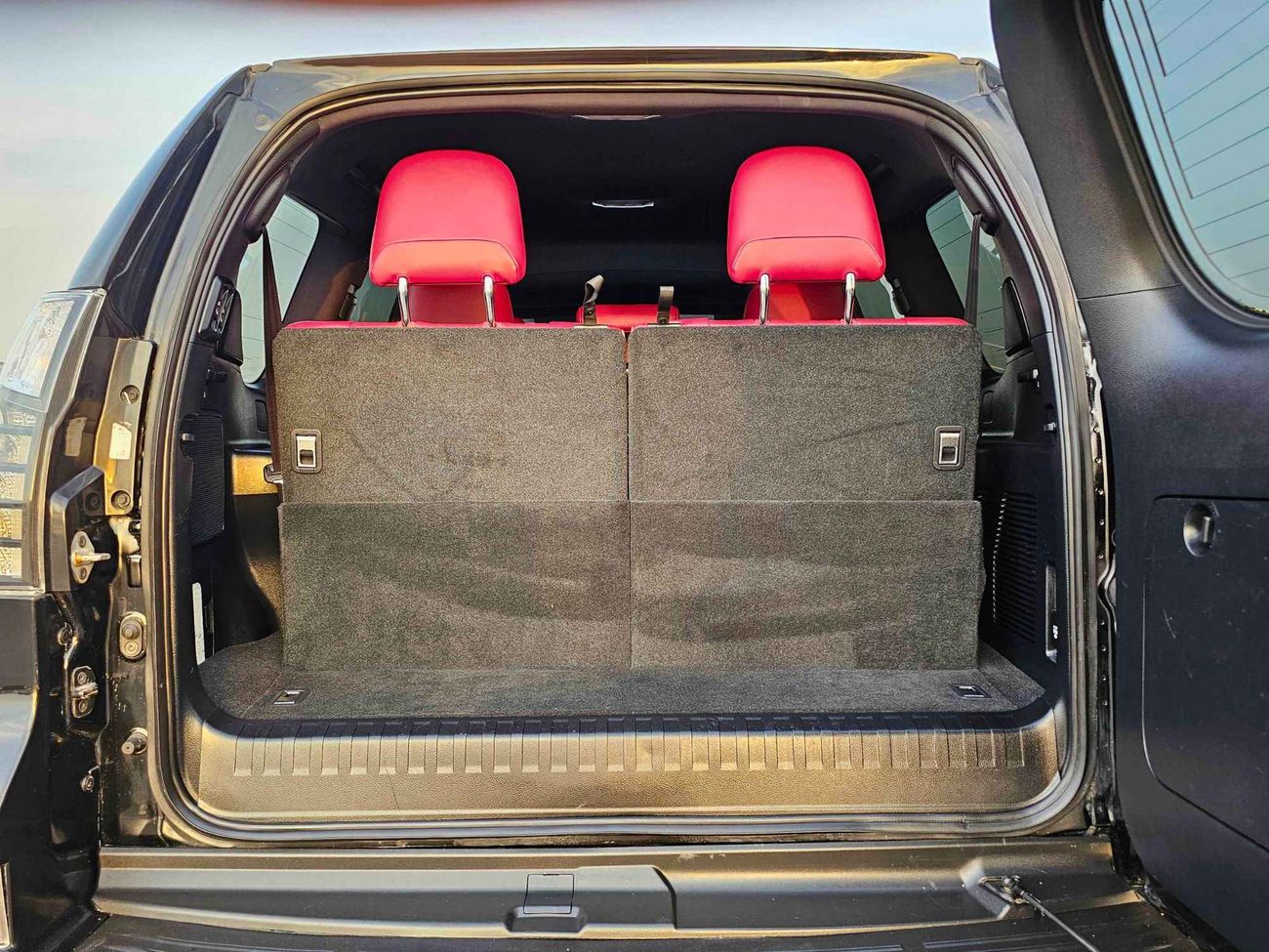 Lexus GX460 /FULL OPTION PETROL / A/T 4.6L 4WD / ONLY EXPORT / LOT#44870