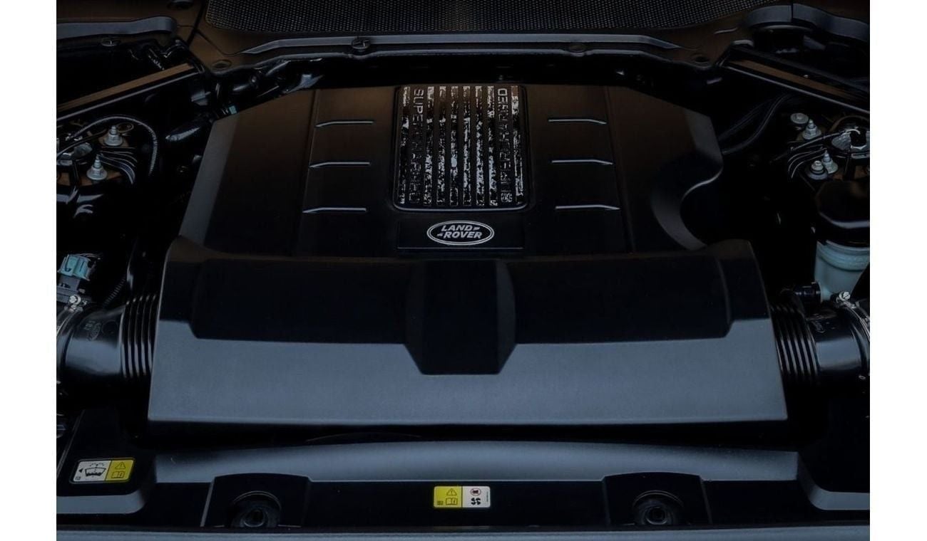 Land Rover Range Rover Range Rover Vogue SE Supercharged 2018 GCC under Warranty with Flexible Down-Payment.