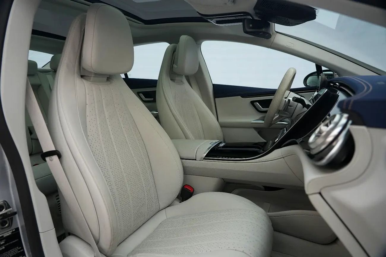 مرسيدس بنز EQE 43 350+ | GCC 60k km | Warranty Service Contract