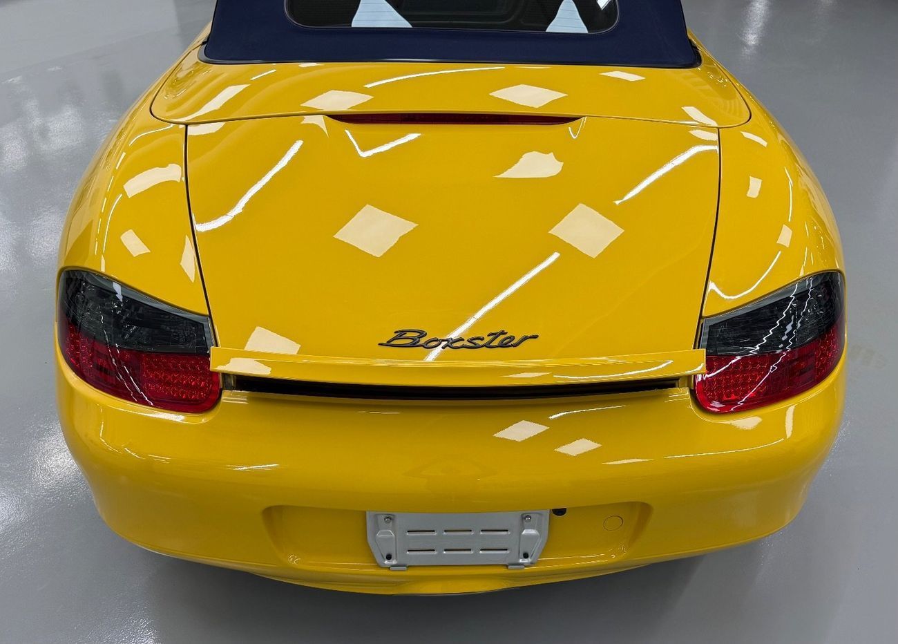 Porsche 718 Boxster Original paint .. Low Milegea .. Perfect Condition