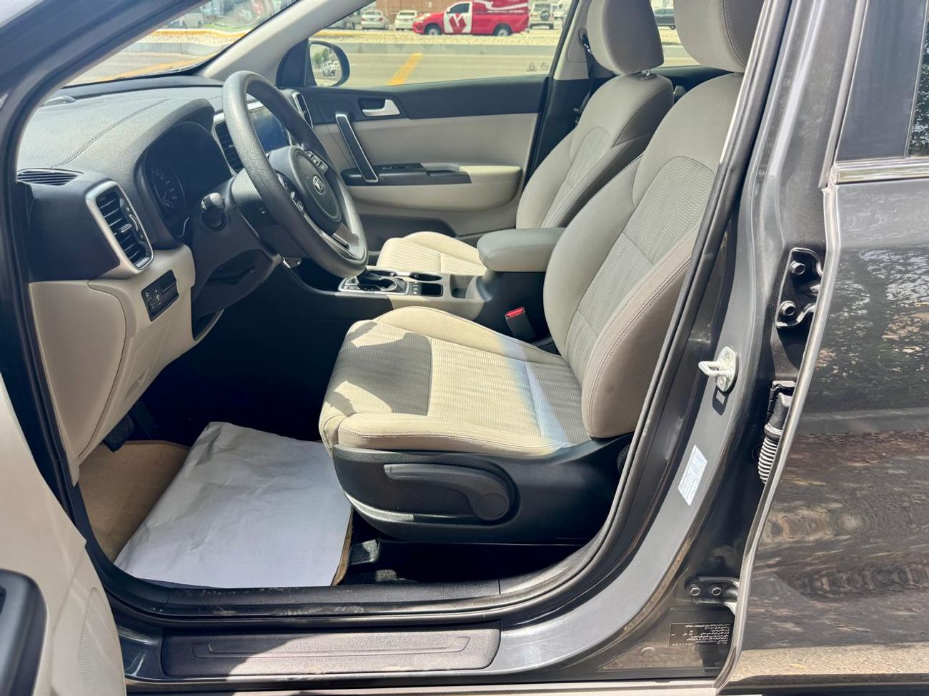 كيا سبورتيج LX 2.4L