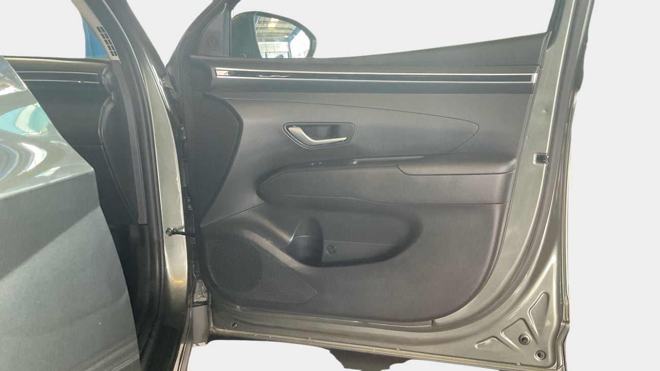 Hyundai Tucson 2.0 AUTO 2WD SMART | Guaranteed Warranty | 0 Down Payment