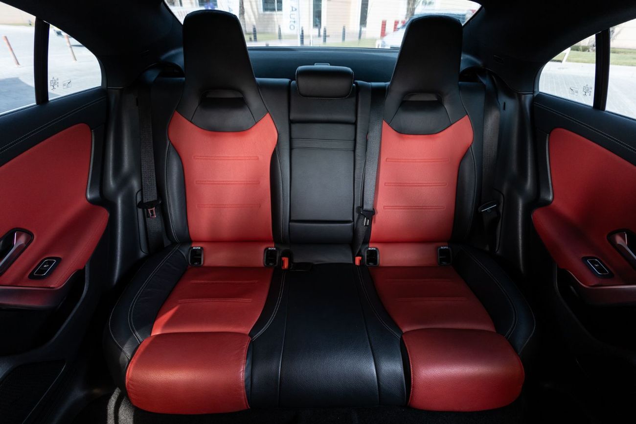 Mercedes-Benz CLA 250 Std 2.0L (224 HP)