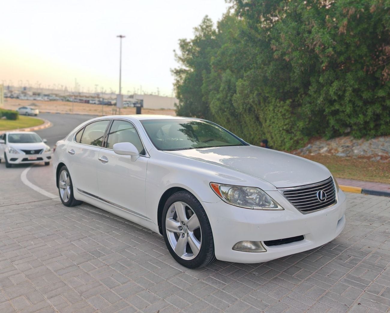 Lexus LS460 LWB 4ST