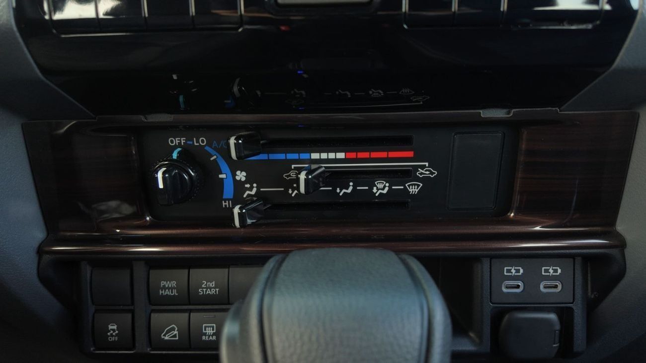 Toyota Land Cruiser 2024 Toyota Land Cruiser 70 Series Hardtop | 4.0L V6 | 228 HP | Automatic | 4x4 | GCC Specs