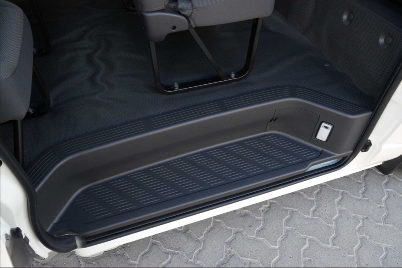 تويوتا هاياس Toyota Hiace TOYOTA HIACE 2.5L 16-STR HR STD MT DSL 2025 Export Only