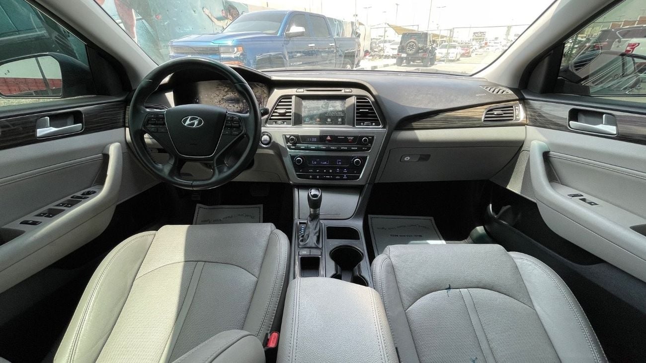 Hyundai Sonata Limited 2.4L