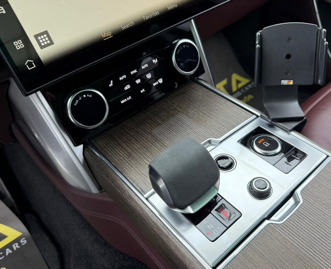 لاند روفر رينج روفر 2023 Range Rover Vogue Autobiography P530 LWB, 1 Year Warranty Unlimited Km, Full Service History