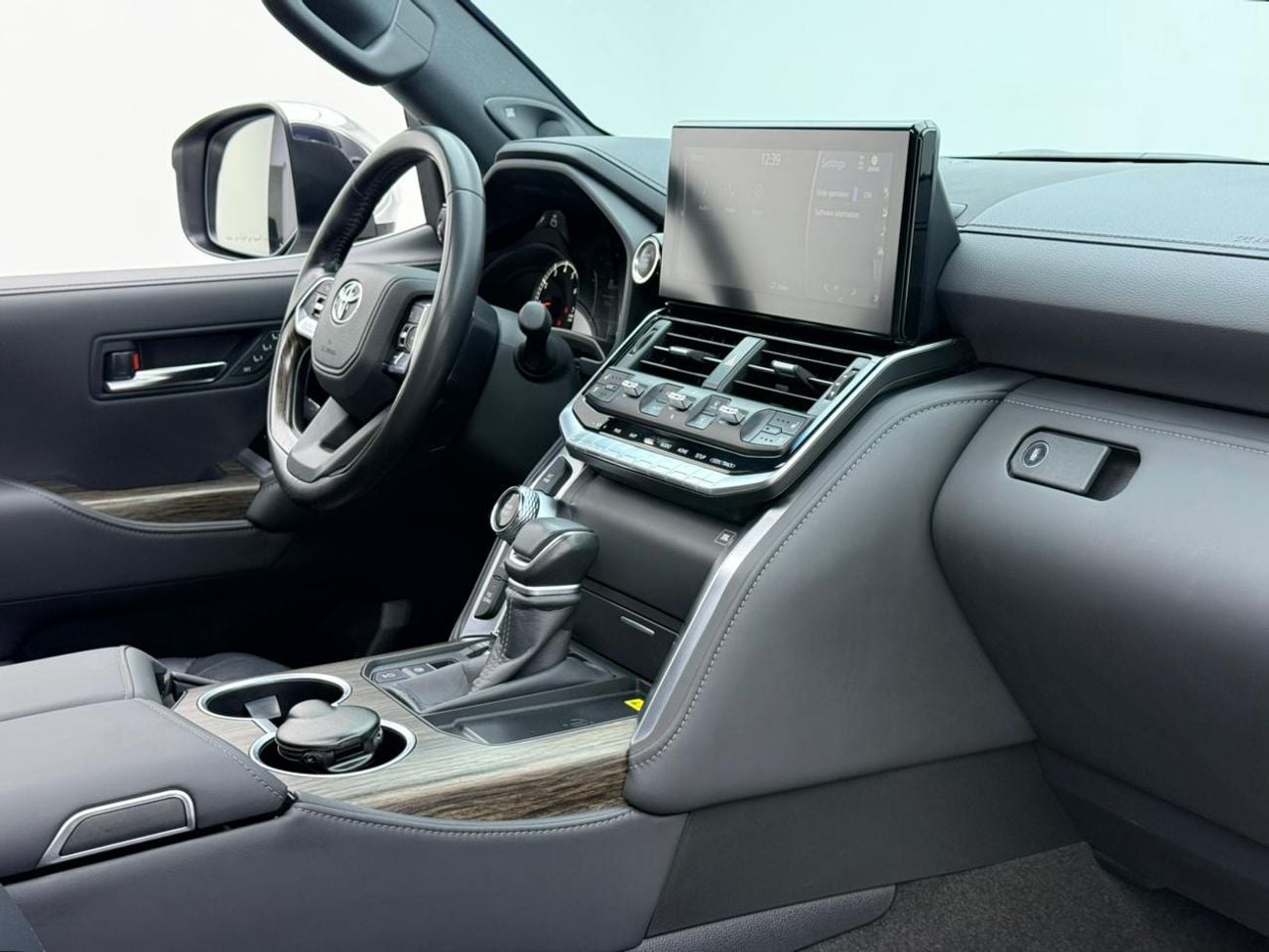 Toyota Land Cruiser VXR, миниатюра 7