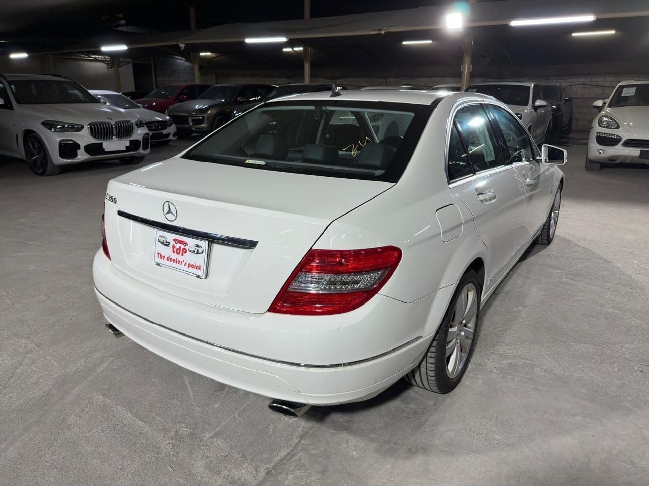 مرسيدس بنز C 300 MERCEDES C-CLASS C300 2010 3.0L | FULL SERVICE HISTORY | TWO KEYS | BLACK LEATHER INTERIOR