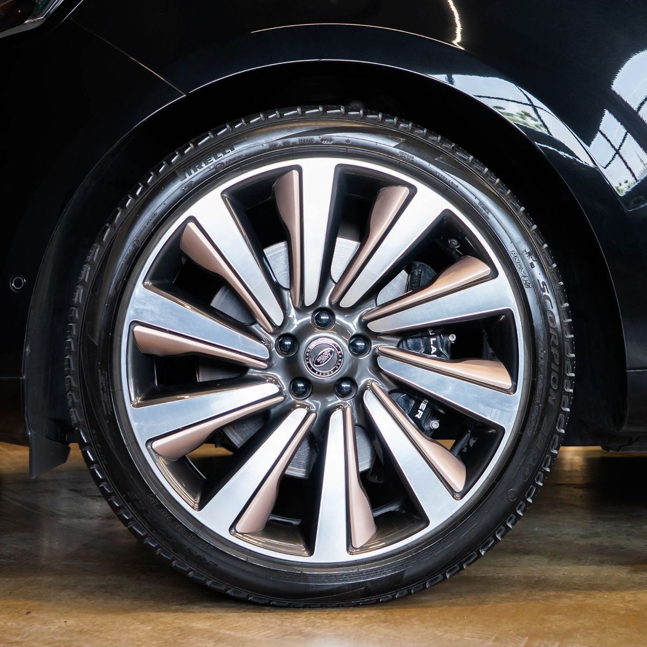 Land Rover Range Rover AED 10,540 P.M • 0% Downpayment • Land Rover Range Rover SV • 1 Year Warranty