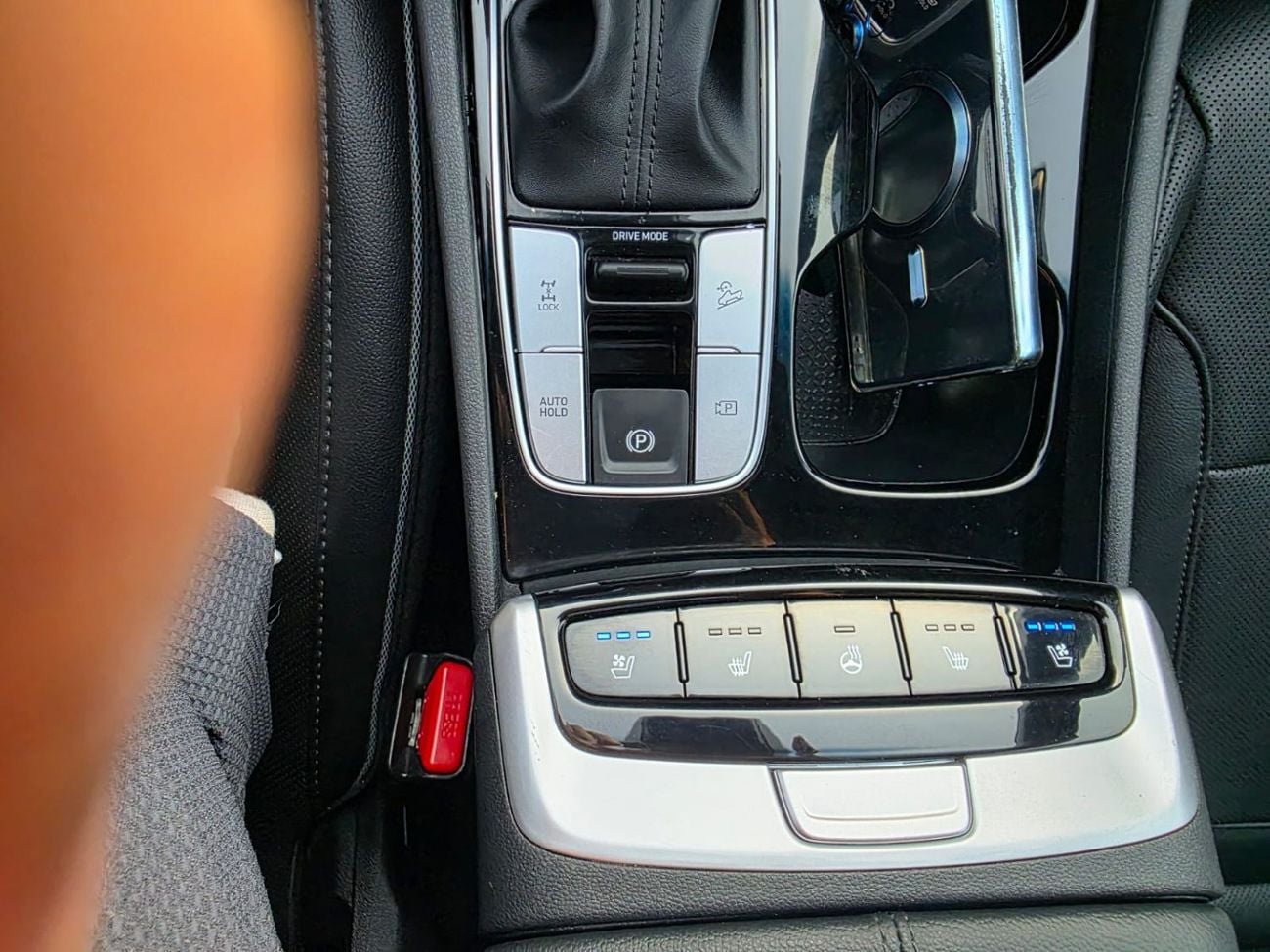 Hyundai Santa Cruz LIMITED (NON GCC)