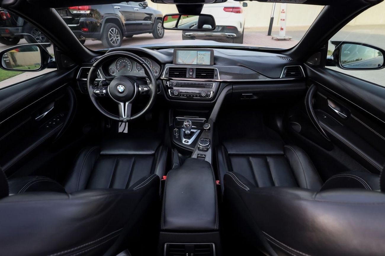 BMW M4 Std 3.0L 2016 BMW M4 M-Sport Convertible GCC Specs