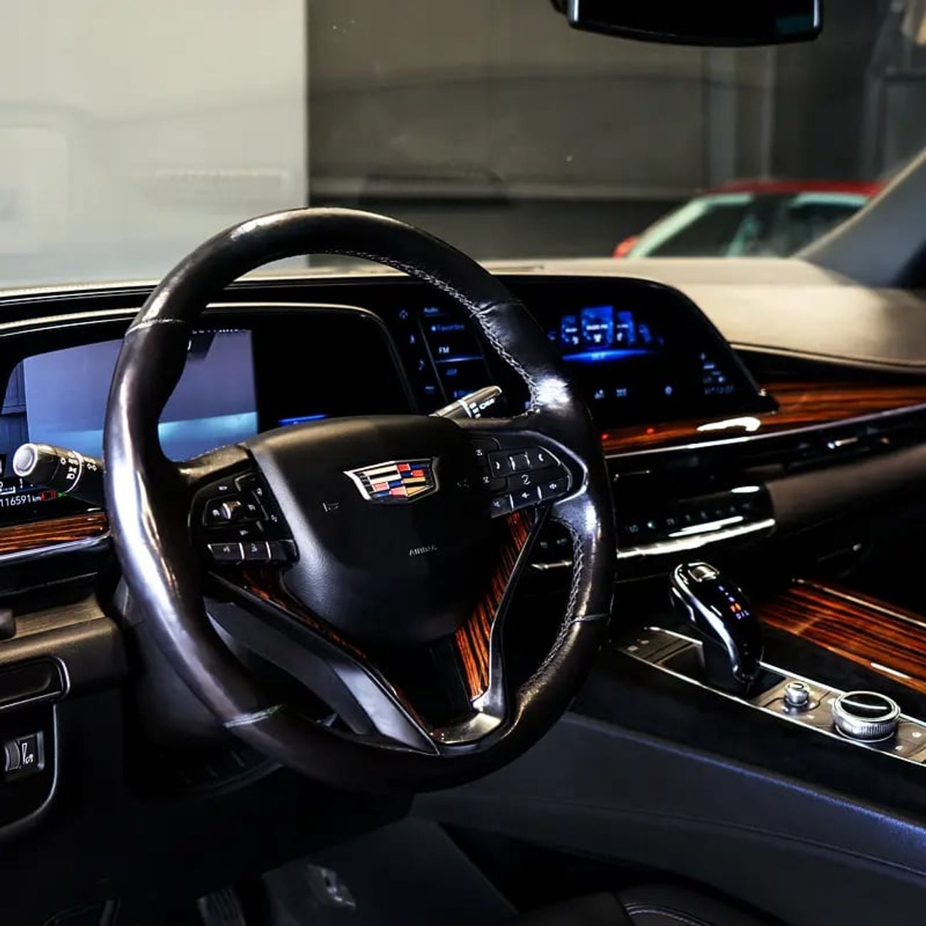 كاديلاك إسكالاد Premium Luxury 6.2L 4WD 3,736 P.M • 0% Downpayment • Premium Luxury • 1 Year Warranty and FDSH