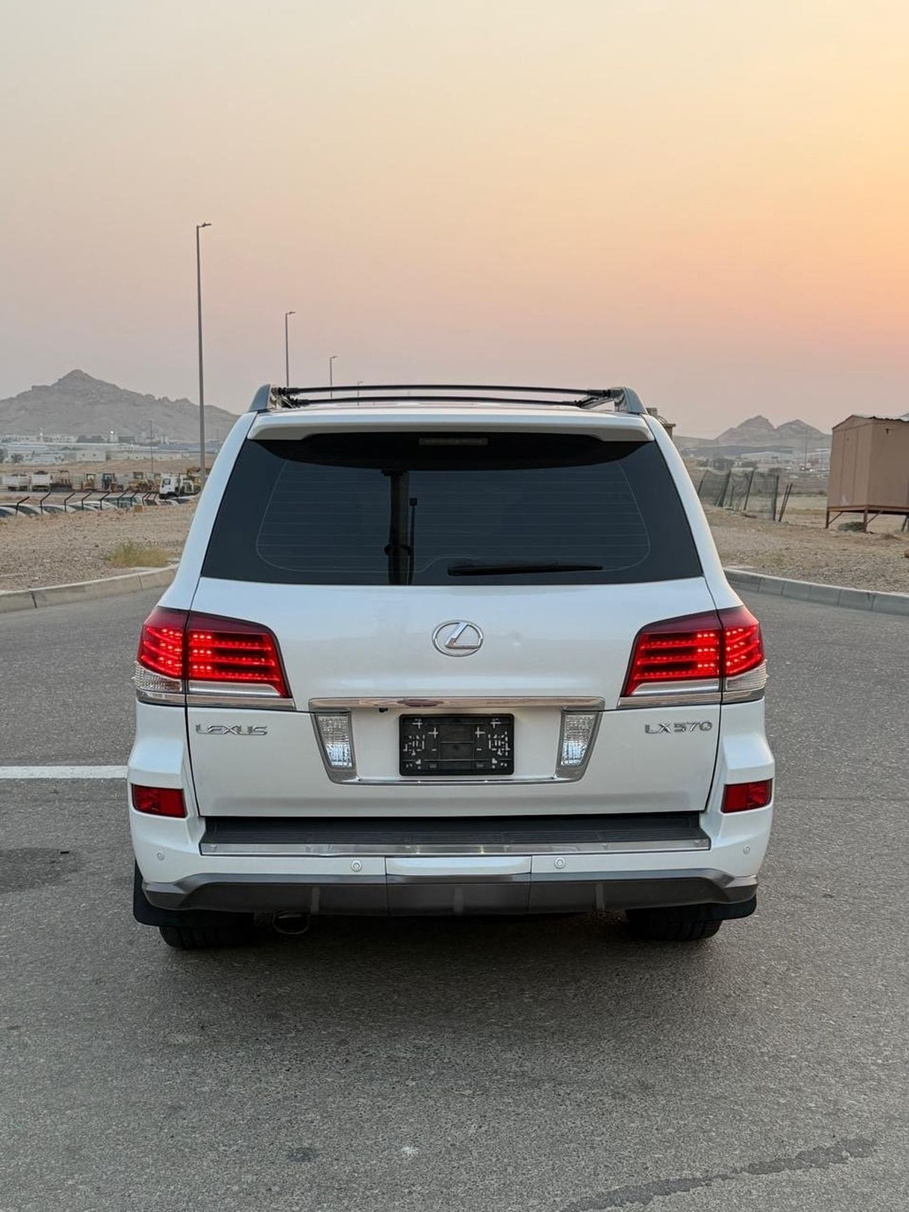 لكزس LX 570 PLATINUM