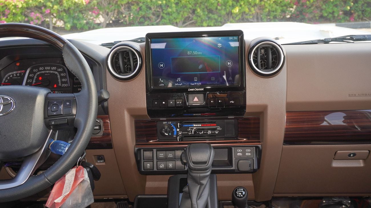 تويوتا لاند كروزر 70 LX 4.0L V6 A/T