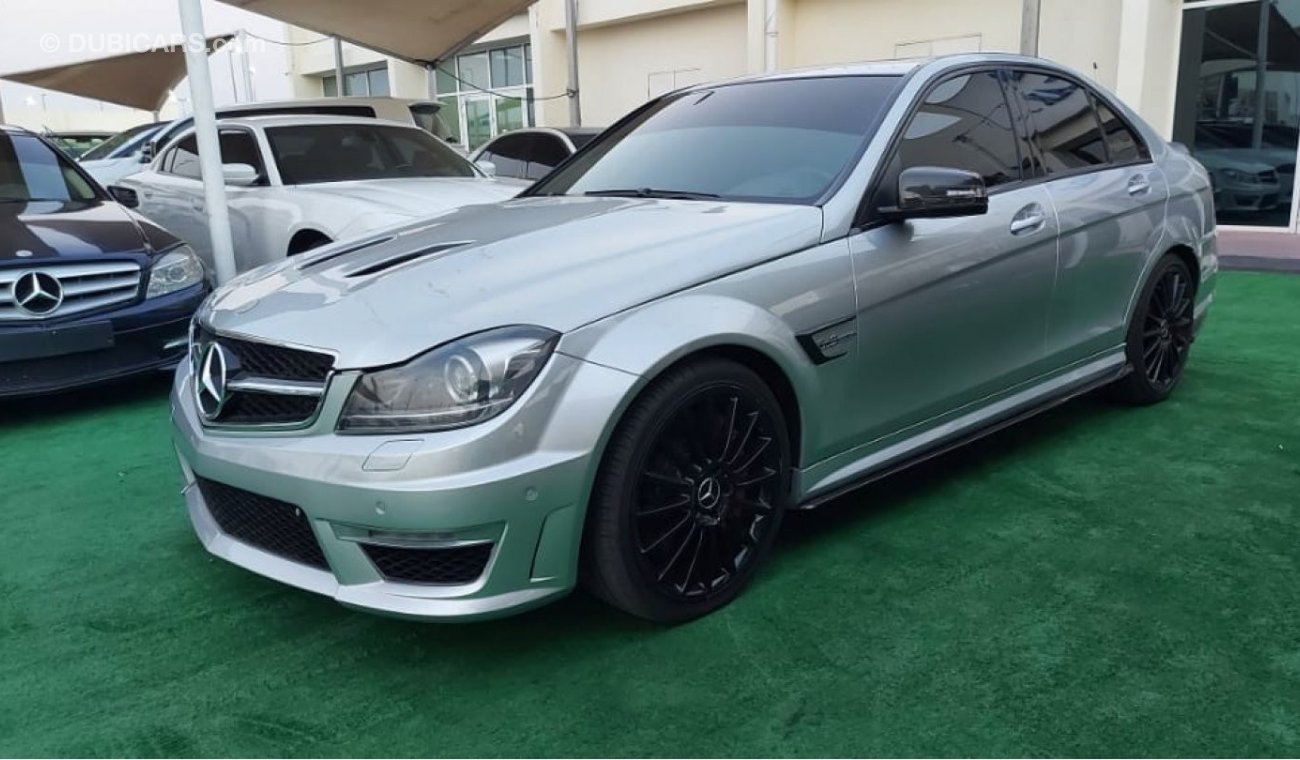 مرسيدس بنز C 63 AMG C63