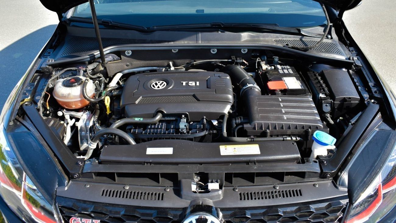 فولكس واجن جولف GTI 2.0L Turbo 2021