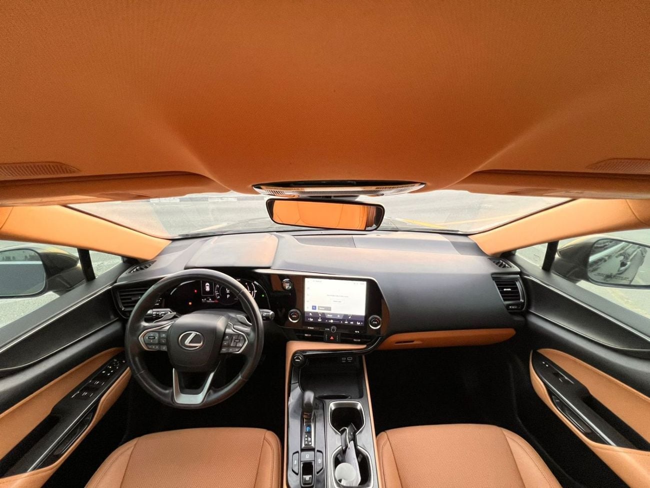 Lexus NX250 PREMIUM (NON GCC) 2024 Lexus NX250 MidOption 2.5L V4 FWD- Rear Camera & Sensor - Leather Seat - Auto Trunk