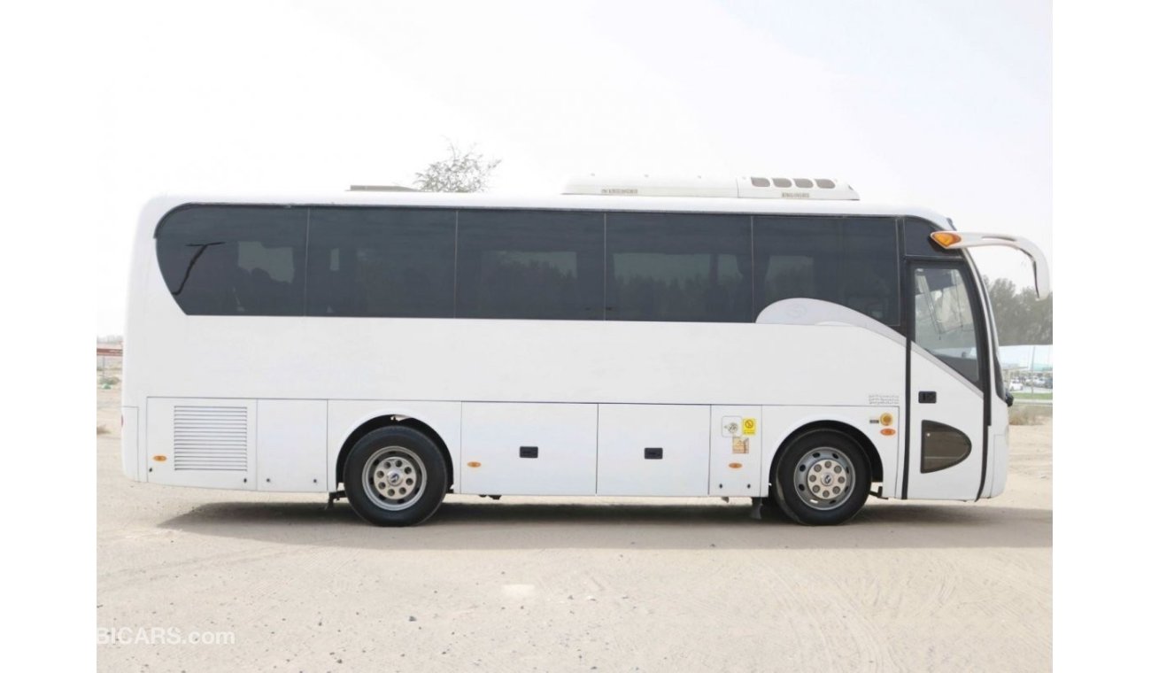 King Long Kingo 2016 |  KMQ6858 - 35 SEATER EXCELLENT CONDITION WITH GCC SPECS