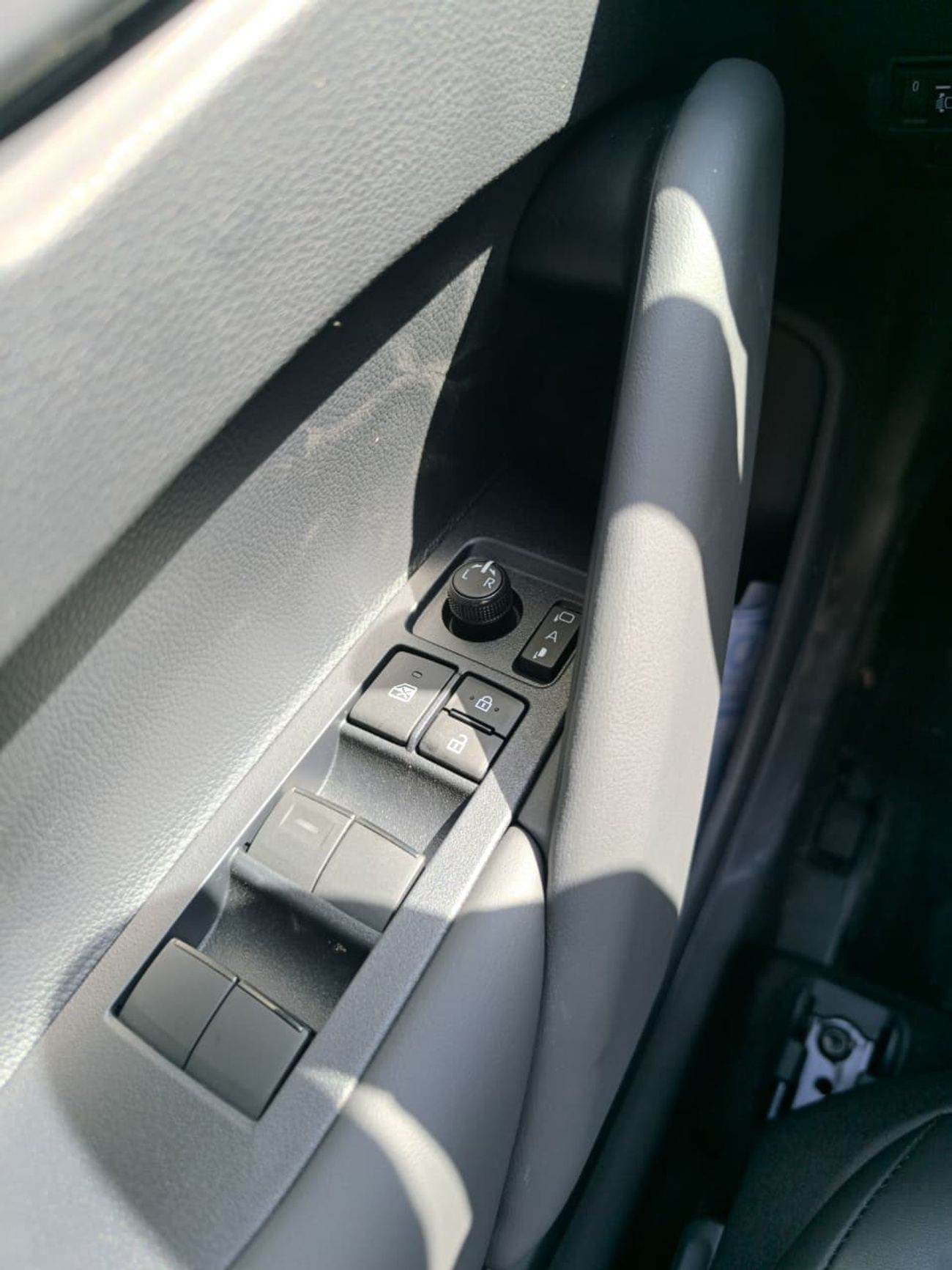 Toyota Frontlander 2.0L Hybrid Full Option New Shape 2025 Model