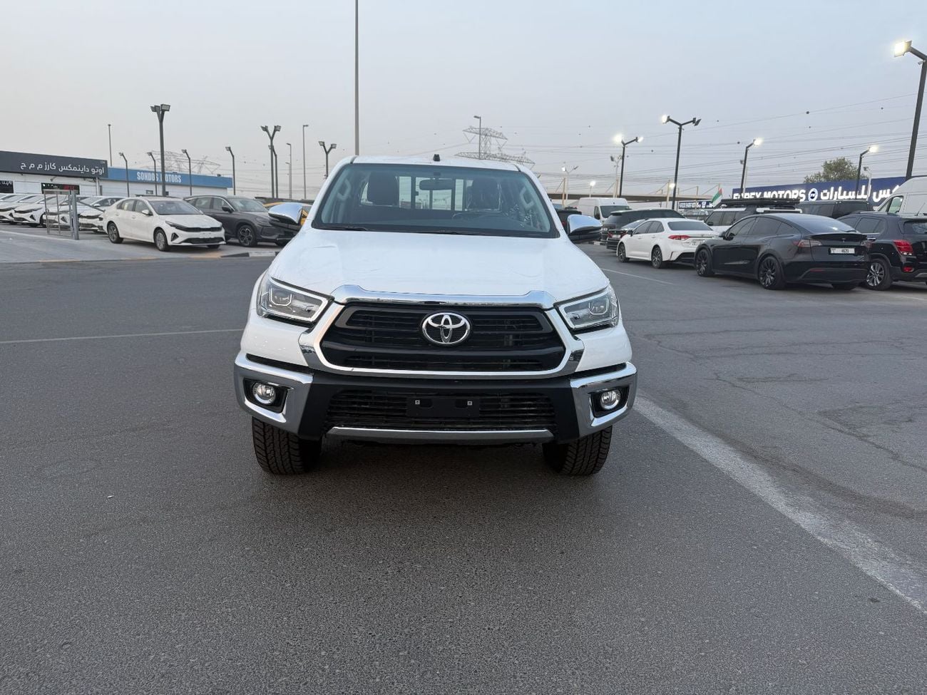 Toyota Hilux SR5 (NON GCC) M/T