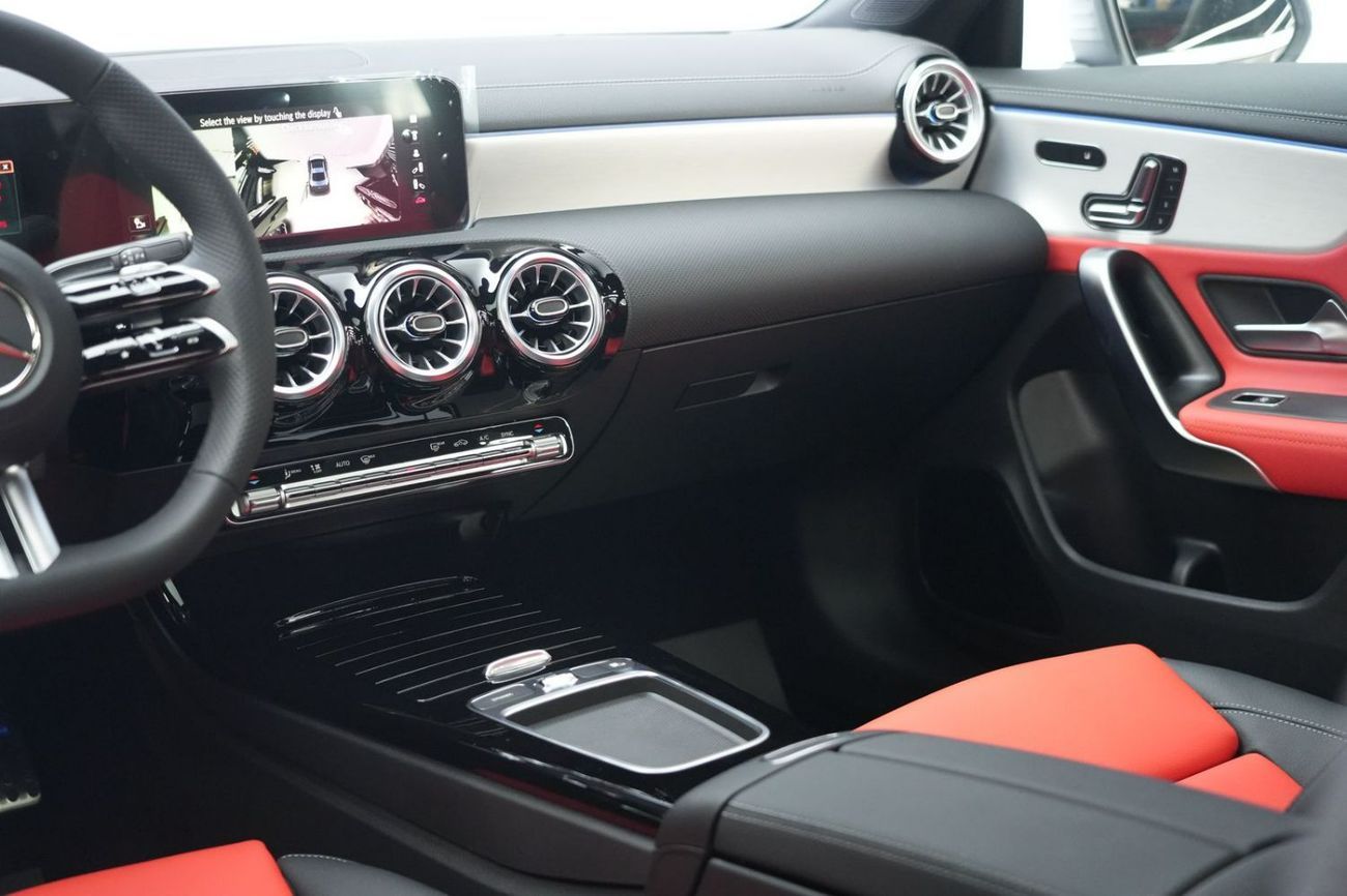 مرسيدس بنز CLA 200 